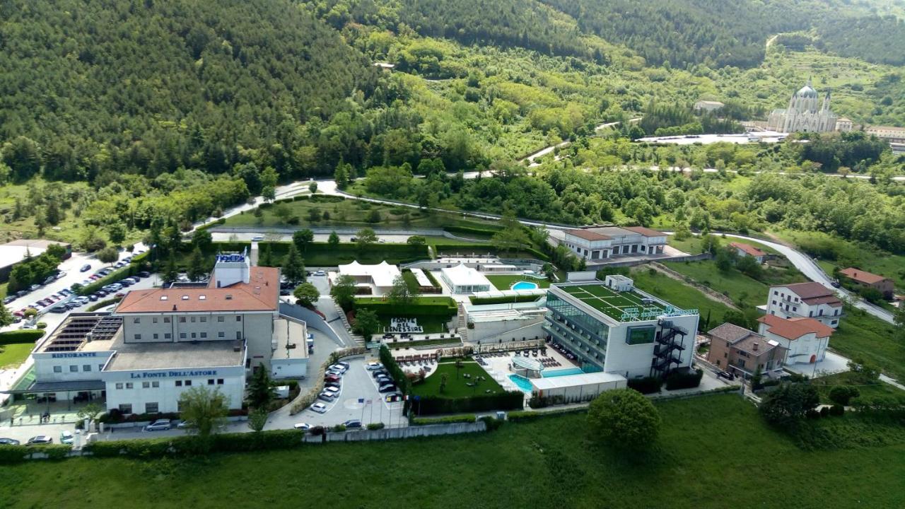 La Fonte dell'Astore Castelpetroso Esterno foto