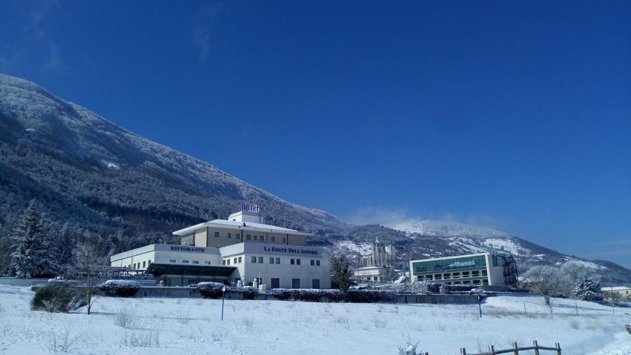 La Fonte dell'Astore Castelpetroso Esterno foto